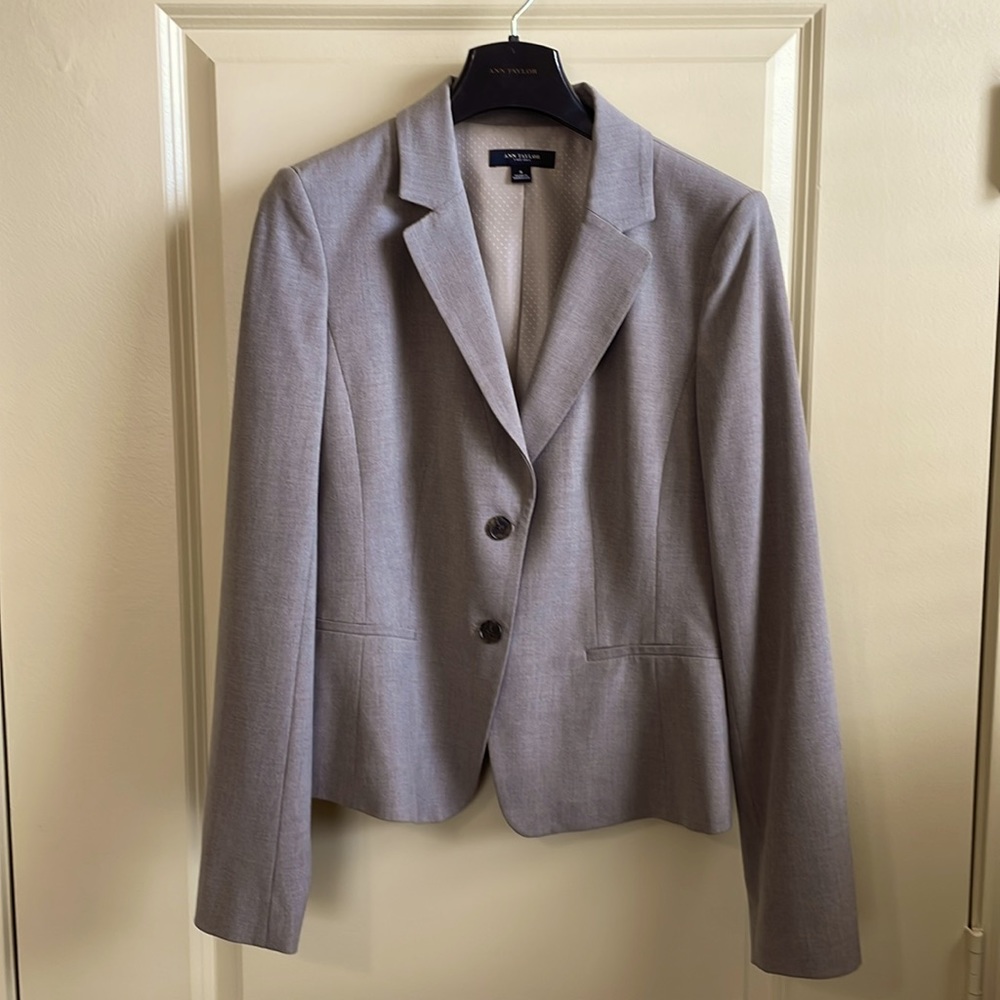 EUC Ann Taylor suit jacket